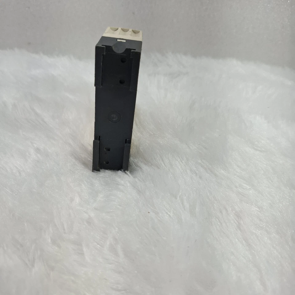 Schneider Electric Telemecanique RM4JA31M Current Control Relay 220-240V Ac